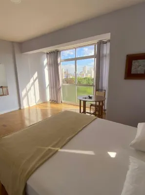 Bright, opposite Luz park / 5mn from Metro Hotell i Bom Retiro