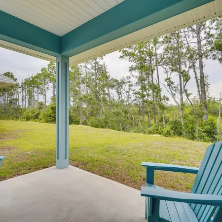 Walk to Beach and Pool Windmark Beach Home!