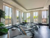 New Berlin Hotels near Wellblechpalast