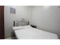 OYO 1066 Dorotello Apartelle Hotel a Cainta