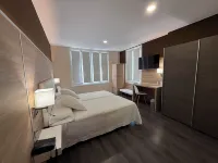 Hotel Restaurant Rose des Pyrénées Hotels in Quillan