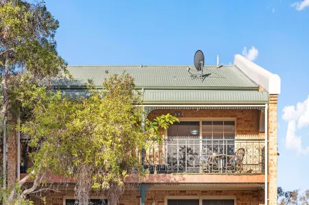 3bdr Sauna Pool Gym Parking Отели рядом со станцией East Perth Railway Station