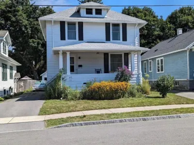 Comfortable light-filled, 1920's home w/EV Charger