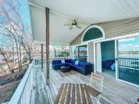 4-BR Lakefront Home with Amazing Views Hotels in Stanly County