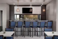 โรงแรม Best Western Premier Executive Residency Medicine Hat - ที่มีบาร์
