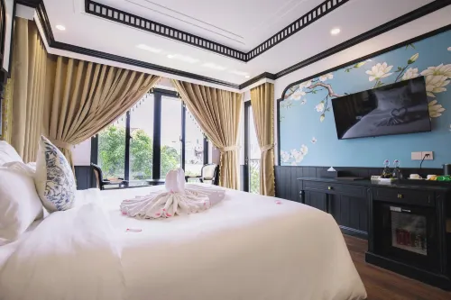 ดิ ออร์คิด พรีเมียม โฮเทล - สระว่ายน้ำบนดาดฟ้า
