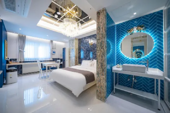 โรงแรมเฟบรูอารีลิออนส์พาร์คแดกู โรงแรมในซูซูง-กู