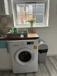 Newly refurbished 1 bed flat 7 mins from Luton airport