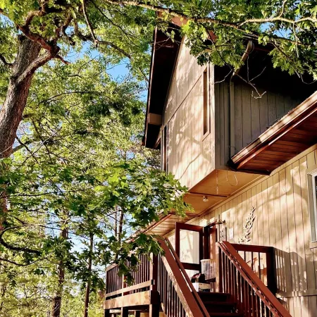 Lakefront A-Frame: Private Dock, Kayaks & Sauna – Sleeps 12, Chesapeake Bay