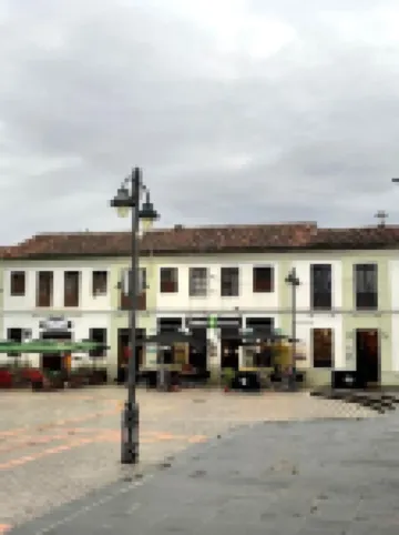 Spacious 3-bedroom condo in marvelous Cuenca with WiFi