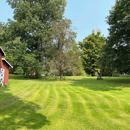 Spring Creek Farmhouse Luxury Family Retreat on 25 acre with direct river access