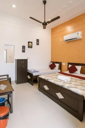 Ramam By Naavagat 700 Meter From Temple