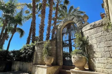 ALTA lux villa stone homeholiday