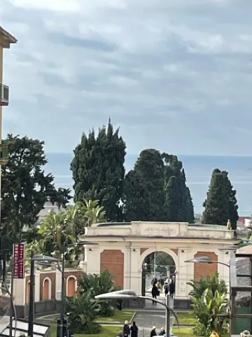 Herculaneum Beautiful House