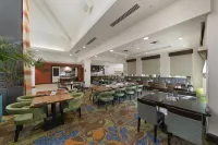 Hilton Garden Inn Lawton-Fort Sill - breakfast