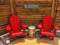 Luxury lakefront dome with private beach, close to nature and town! Hotels in Lunenburg