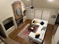 Large comfortable home can accommodate 10. Centrally located  Dallas Ft. Worth