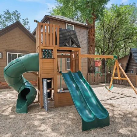 Timber Lodge Cabin 6 Отели рядом с достопримечательностью «Музей Гоуст Таун (Город-Призрак)»