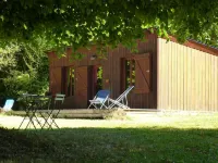 Limousin cabin by the pond