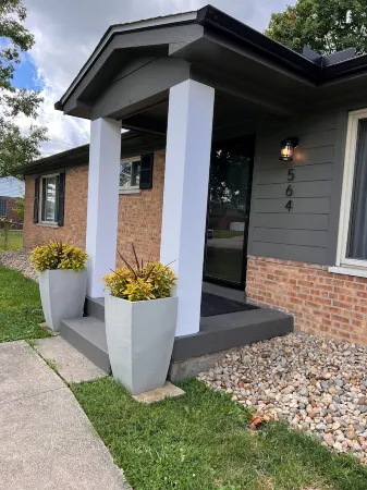 Come stay in our spacious ranch home in Mason. Ten minutes from Kings Island.