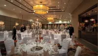 Clayton Hotel Liffey Valley - Pools