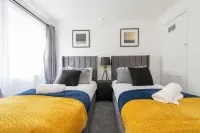 Traditional home with a modern charm Hotels in Stone