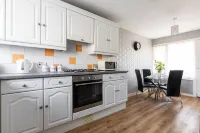 Spacious 3-Bedroom Home in Basildon, Essex London Hotels in Basildon