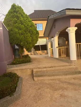 Private Room in Kumasi - RCF Property Management LTD Отели в г. Botsomtwe