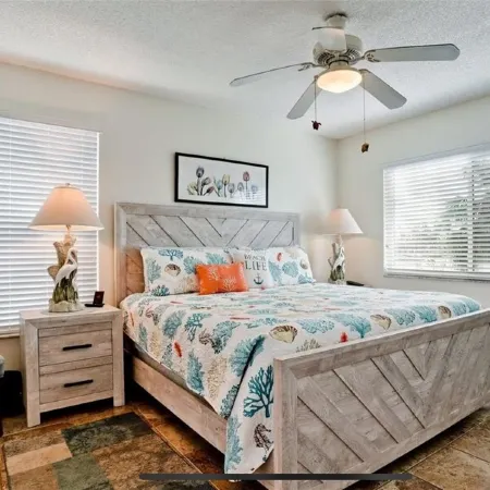 Beachfront Gulf Views 2BR 2BA with pool and elevator -just steps to the beach