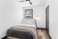 Stylish 2BR Retreat Minutes from NuLu & Downtown!
