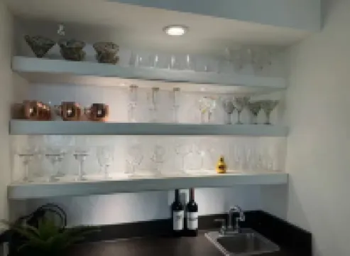 Charming 2-bedroom condo with AC and WiFi in adorable Coronado