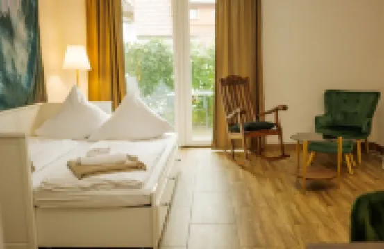 Black Forest Plätzchen | terrace | parking lot