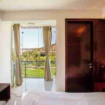 Spacious 3-bedroom penthouse with WiFi, AC in fabulous Candolim Rooms