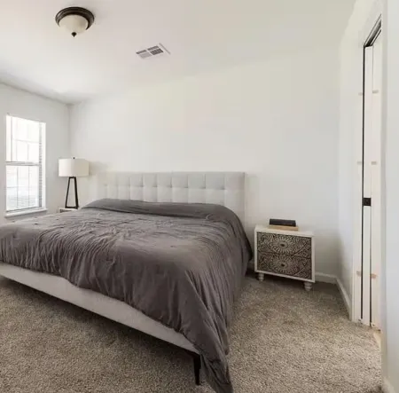 The Bethany Bungalow a Charming 3-bedroom house: WiFi, AC in welcoming Bethany Отели в г. Бетани