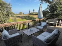 Charming 1-bedroom cottage in serene Malibu with WiFi