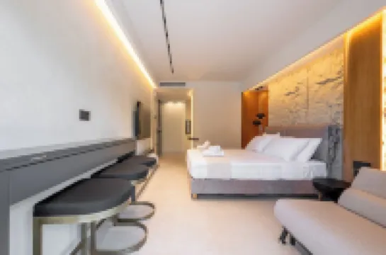 Fiftyone Luxury Studio in Alimos just 500m from the beach and Alimos Marina .