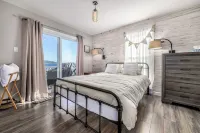 Modern Home Steps from Brewery with Ocean View Hotels in Dildo