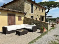 Villa Manciano nestled in the Tuscan countryside