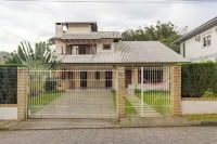 Beautiful house in Florianópolis near Campeche beach