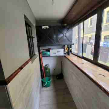 Goldline suites suites are 3 bedroom full furnished apartments located 10minutes Others