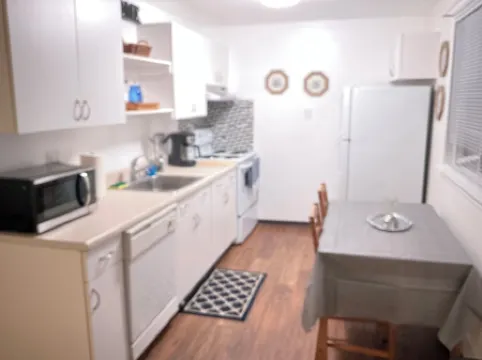 Midway to just about anything you want to see or do!