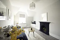 Deluxe 1 bedroom apartment