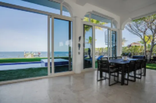 Ocean Front Vacation Home - Key Largo - 28 Day Minimum