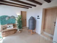 Caseta Blanca, located in the Alicante area of Onil.