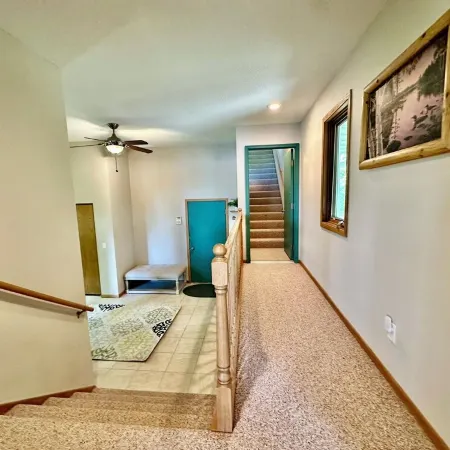 Huge Lakefront 3bd + Loft + 2 Kitchen Cabin on Recreational Bay Lake- Game Room