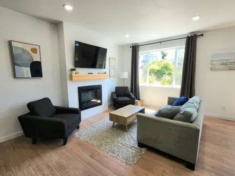 New Modern Ocean Highlands House