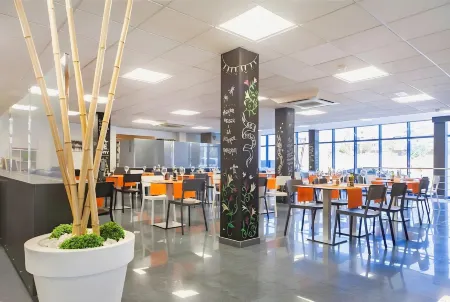 Hotel Sant Pere ll Hspii