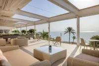 Alua Calas de Mallorca Resort - Parkplatz