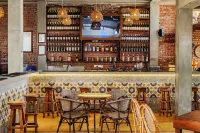 Central Beach Inn - Baarit