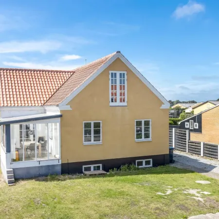 "Rosabel" - 1km from the Sea